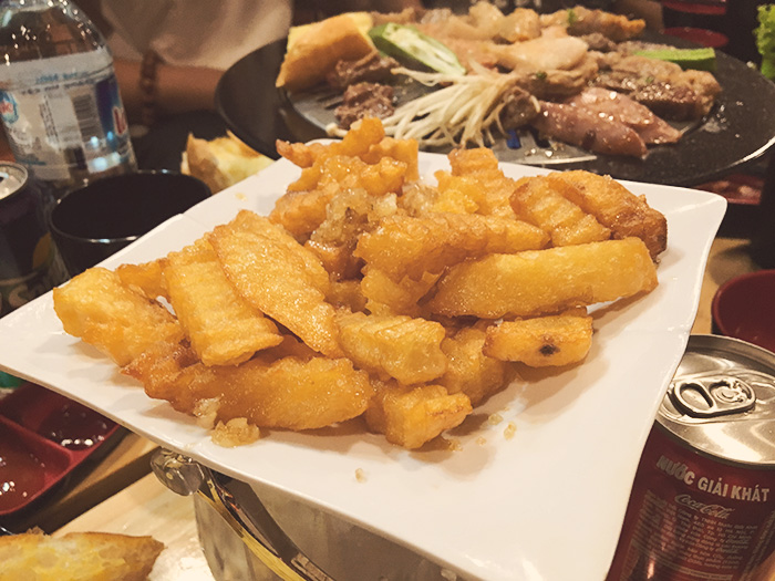 Khoai tây rán dù là món ở đâu cũng có nhưng vẫn đặc biệt thơm và ngon.