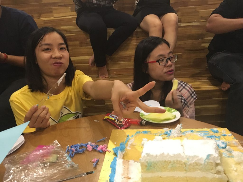 Ai cũng khen bánh hôm nay thật ngon!