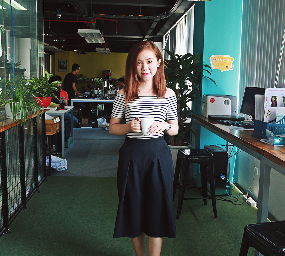Ngọc Anh sexy với áo trễ vai.